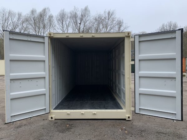 Used 20ft Shipping Container - Image 3