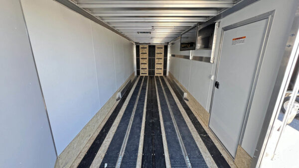 2024 Sno Pro 7.5×22 Aluminum 4-Place Drive In/Out w/Extra Height, Mats & Guides, Canopy - Image 16