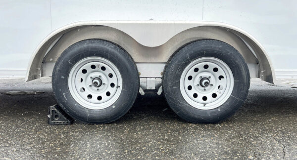 2024 E-Z Hauler 7×24 Aluminum 4-Place Drive In/Out w/Tapered Ramps, Rear Canopy - Image 11