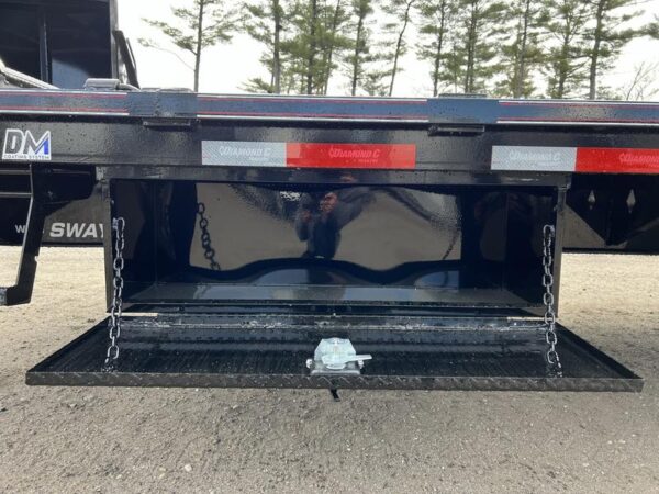 2024 Diamond C 8.5×35 25K Gooseneck Equipment Trailer w/Spare Mount - Image 3
